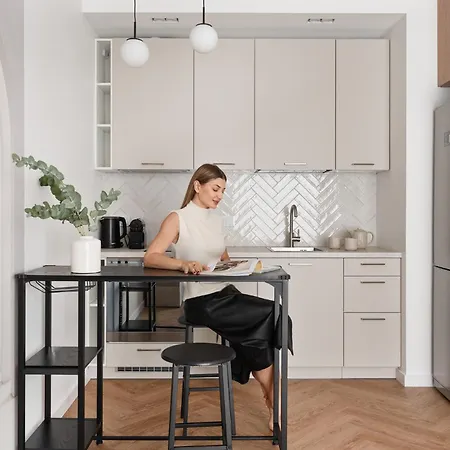 Towarowa Square & Parking By Downtown Apartment Warsaw