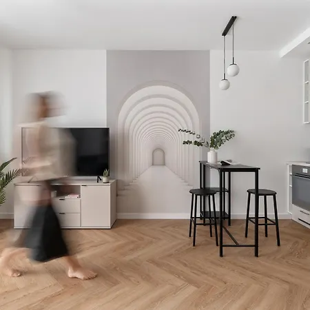 Towarowa Square & Parking By Downtown * Warszawa